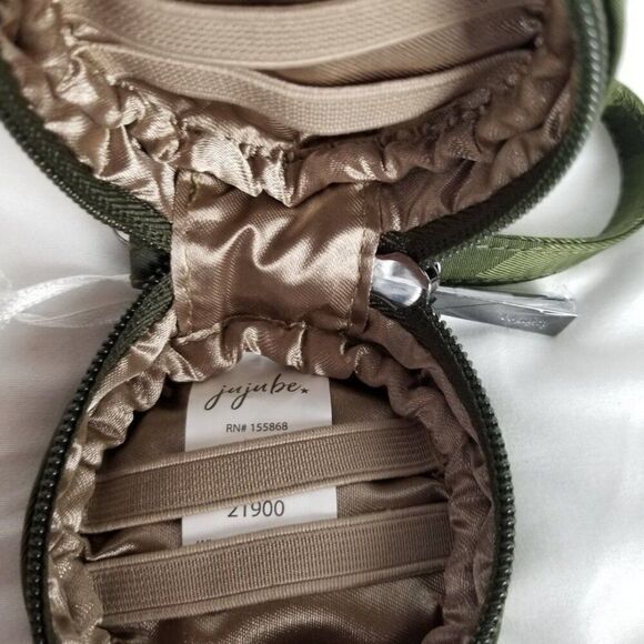 JuJuBe Camo Green Be Quick Paci Pod Bundle Bag Clutch Zip Around Pouch Accessory - Picture 6 of 11